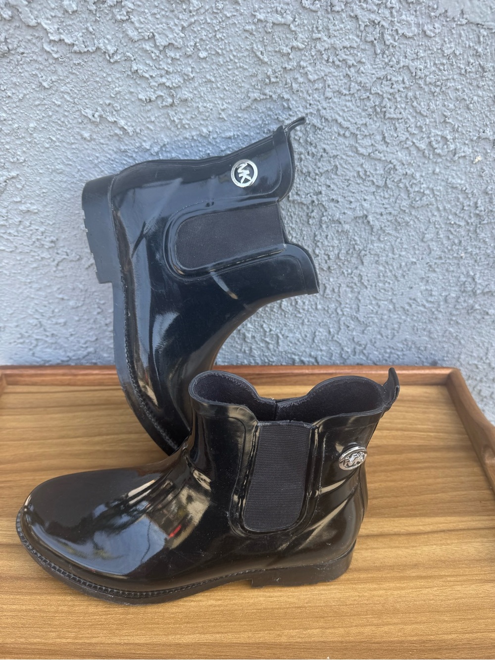 Michael Kors Black Glossy Rain Ankle Boots Size 8 - MK Fulton Waterproof - Picture 10 of 14